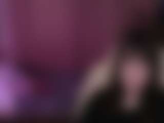 Live cam show with AlmaClark - Solo on Fit Hotties