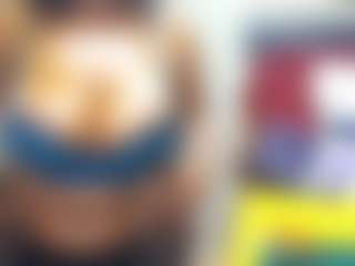BustyEbonyMilf's Live Sex Cam Show