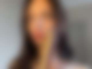 Live cam show with Olivia - Bedroom on live18s.com