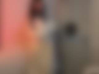 Live cam show with Olivia - Blue Eyes on Stripli.com