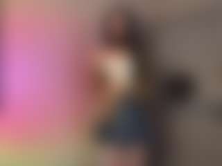 Live cam show with Olivia - Raven Hair on WildCum