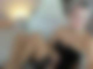 Live cam show with MonroSugar - New Tattoos on Cam Slut