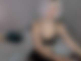 Live cam show with MonroSugar - Thin on livesexfox.com
