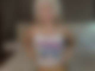 Live cam show with MonroSugar - Blue Eyes on Camsoda
