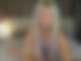 Live cam show with MonroSugar - Blonde Hair Petite on Camsoda