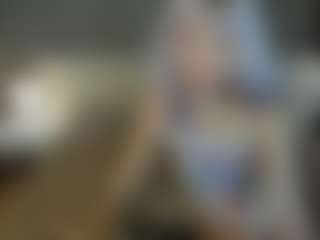 Live cam show with MonroSugar - Blue Eyes on Milfs Live