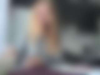 Live cam show with Grace - Granny Petite on Camsoda