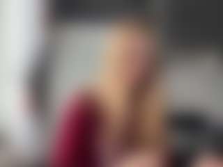 Live cam show with Grace - Skinny MILF on justonemore.cc