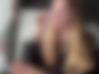 Live cam show with Grace - Lesbian on Camming Site