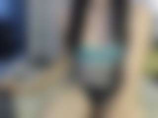 Live cam show with keysiyummy - Tease on Camsoda