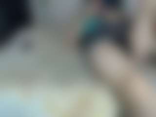 Live cam show with keysiyummy - Green Eyes on Camsoda