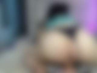 keysiyummy's Live Sex Cam Show