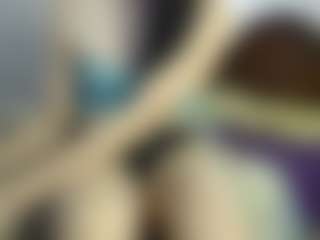 Live cam show with keysiyummy - Green Eyes on Dolls Live