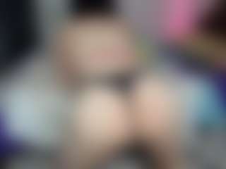 keysiyummy's Live Sex Cam Show