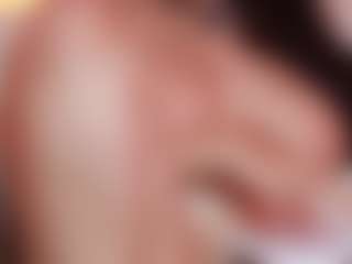 Live cam show with MaeveSun - Average on makecum.org