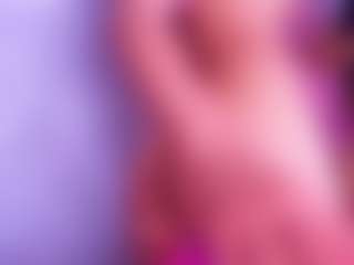 Live cam show with MiahRousse - Average on Camsoda