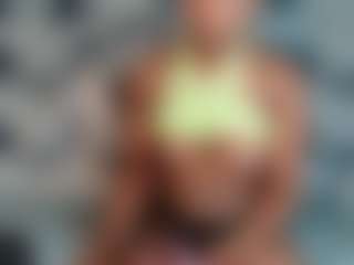 Live cam show with AshleyT2555 - New Teen (18+) on milfzrlive.com