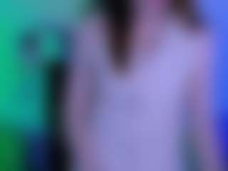 Live cam show with caroline-rose - Public on intimatelivegirls.com