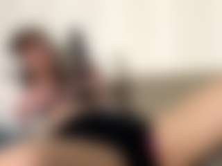 Live cam show with EloiseAhart - Green Eyes on Camsoda