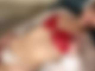 Live cam show with EloiseAhart - Body Massage on TeamSkeetLive