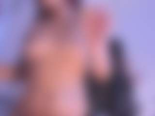 Show en direct avec gigii79 - Average sur Camsoda
