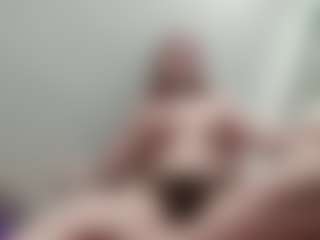 Live cam show with Aneka - Blue Eyes on sexylivex.com