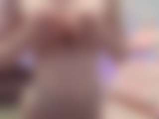 Live cam show with Aneka - Red Hair Fetish on xblisslive.com