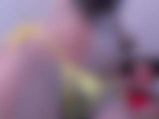 Live cam show with Dakkota-fox - Athletic Public on Camsoda