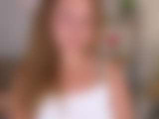 Live cam show with JanetBrewer - Ass Clapping on SxyPornLive