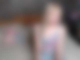 Live cam show with lil_lolly67 - Nipple Piercings on nudelive.tv