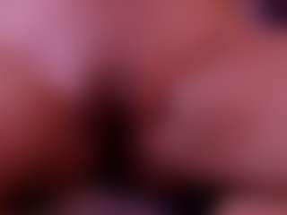 Live cam show with mariasweetdark - Body Builder on SmokeAndPoke
