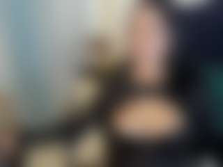 Live cam show with MelaniVega - Young Adult on Dolls Live