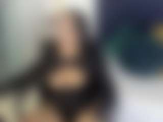 Live cam show with MelaniVega - Striptease on Gym Cam Girls