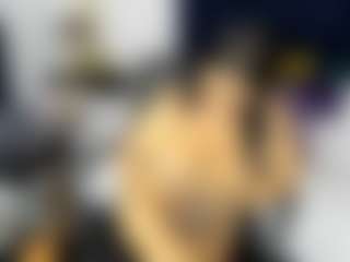MelaniVega MILF webcam performer live streaming