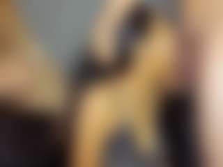 Live cam show with TesoroMalibu - Young Adult on Dolls Live