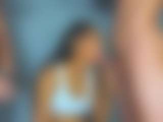 Live cam show with TesoroMalibu - Strip on Hubzter Live