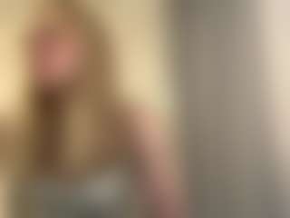 CelsaRaska's Live Sex Cam Show