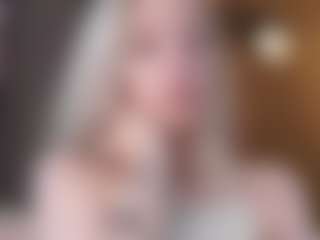 Live cam show with Dori - Gray Eyes on CamwithHer