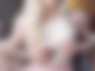 Live cam show with Dori - Camel Toe on eurowanks.com