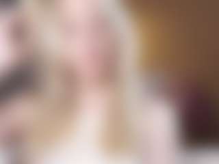 Live cam show with Dori - Camel Toe on Camversity