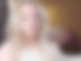 Live cam show with Dori - Camel Toe on Stripli.com