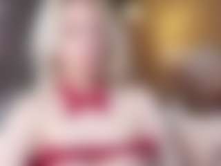 Live cam show with Dori - Gray Eyes on Camsoda