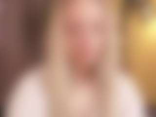 Show en direct avec Dori - Athletic Teen (18+) sur Camsoda