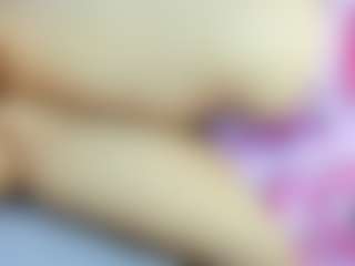 Live cam show with EmilyFiorii - New Squirt on SquirtSoMuch