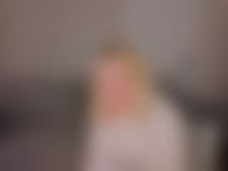 Live cam show with Lillly-Jhonasss - Camel Toe on Camsoda Late Night