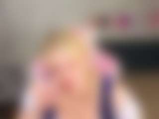 Lillly-Jhonasss's Live Sex Cam Show