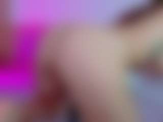 lilmeeow's Live Sex Cam Show