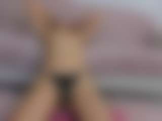 Mooniriss's Live Sex Cam Show
