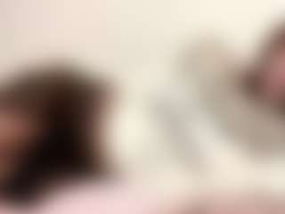 Live cam show with SheraBerret - Average on chickslive.net