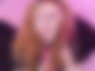 Live cam show with DollyRoses - Costume on Camming Site